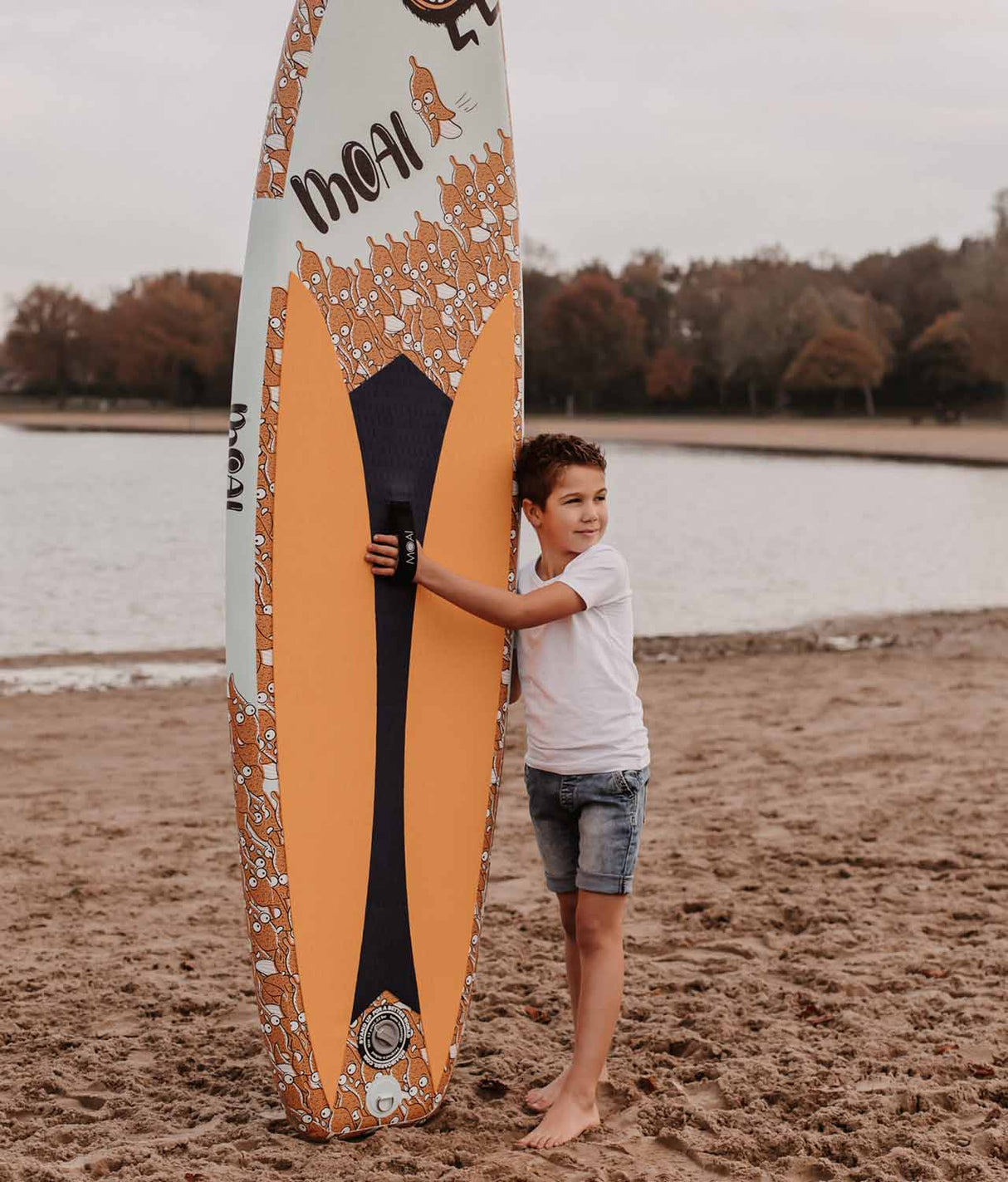 sfeerimpressie moai kids board 8'0