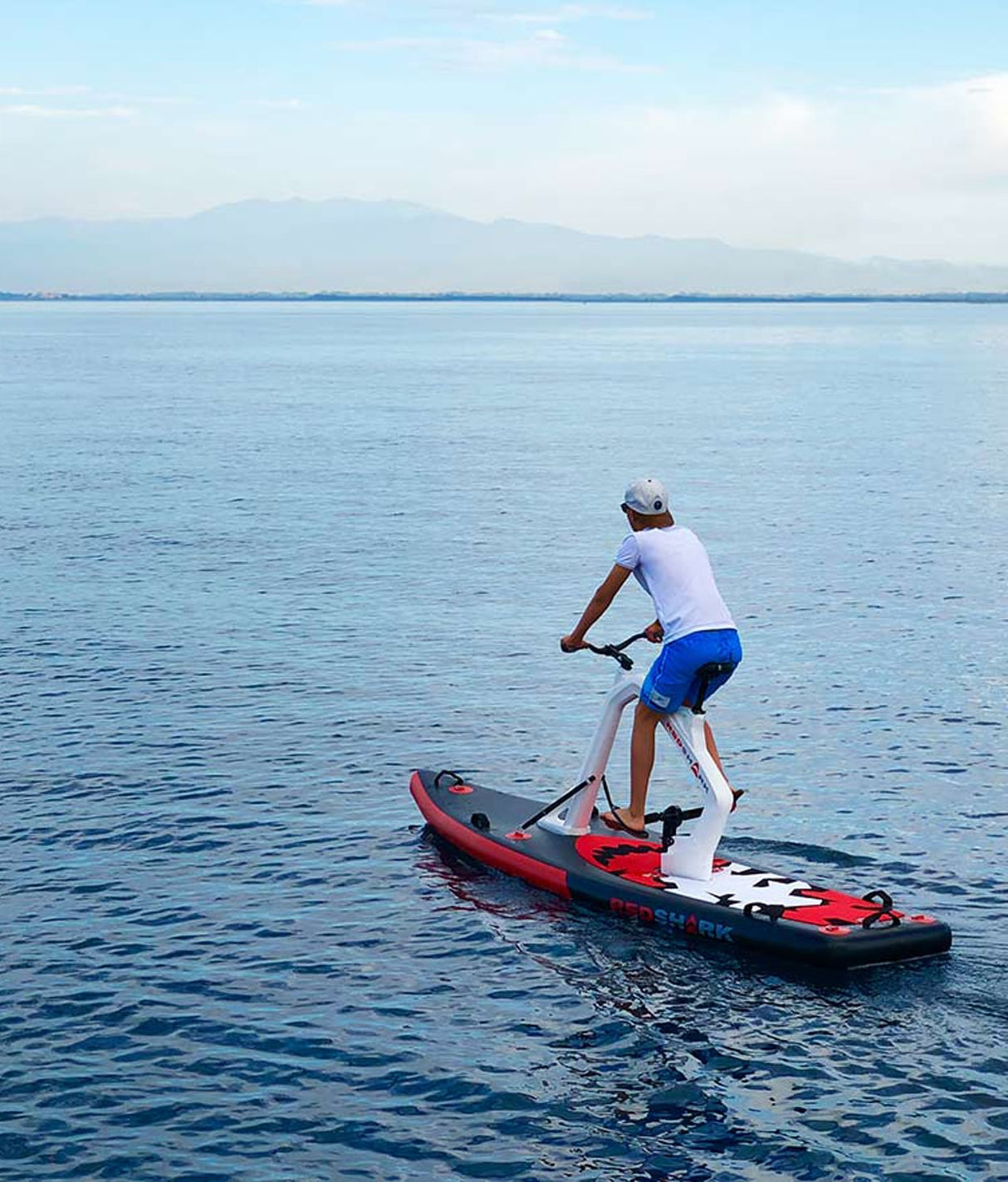 enjoy waterfiets op het water