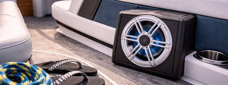 Subwoofer op de boot installeren: diepe bas zonder trillingen